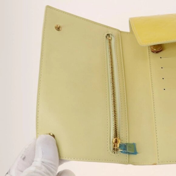 LOUIS VUITTON Monogram Vernis Walker Shoulder Wallet Gris M91031 LV Auth 123724 - Picture 9 of 14